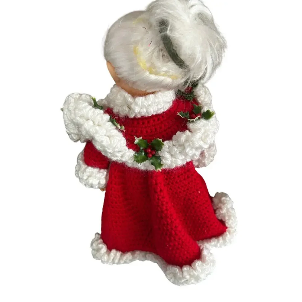 Handmade Crochet Mr. & Mrs. Claus Christmas Dolls Holiday Decor Set of 2